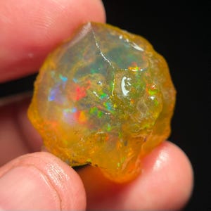 Raw Ethiopian Welo Opal: 44 Cts AAA Fire Opal Crystal