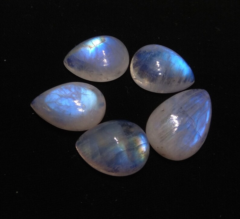 Natural Rainbow Moonstone Cabochon 32x22x7 mm Blue Fire Flash 1 Pcs Oval Shape RM859 Finest Quality White Rainbow Moonstone Gemstone