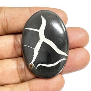 Black Septarian Gemstone Cabochon: 92.40 Cts Oval Crystal for Jewelry