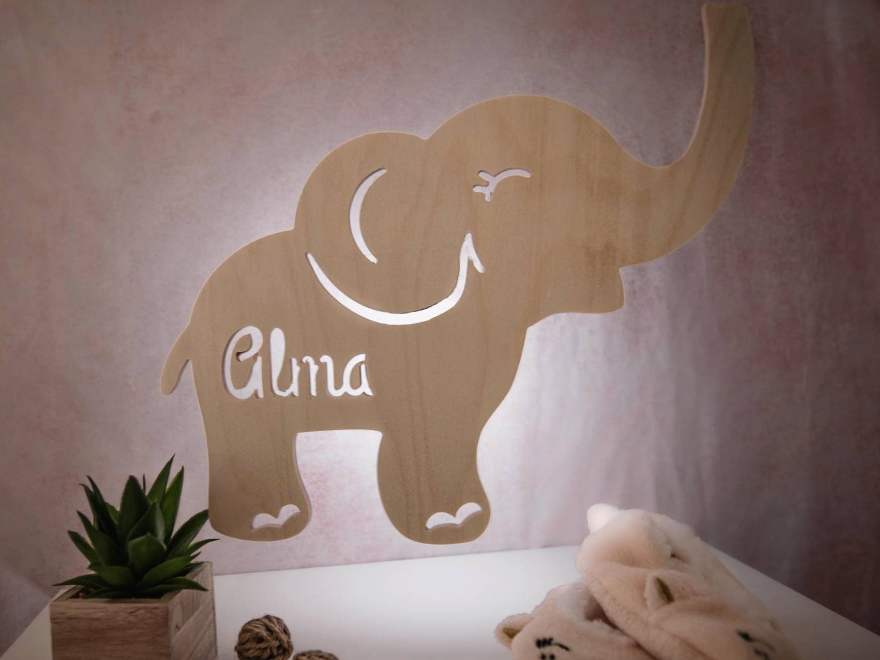 Lampe Murale Personnalisée en Bois - Modèle Éléphant Idéal Cadeau de Naissance