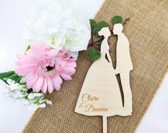 Cake topper personnalisé en bois pour mariage - Vos prénoms gravés