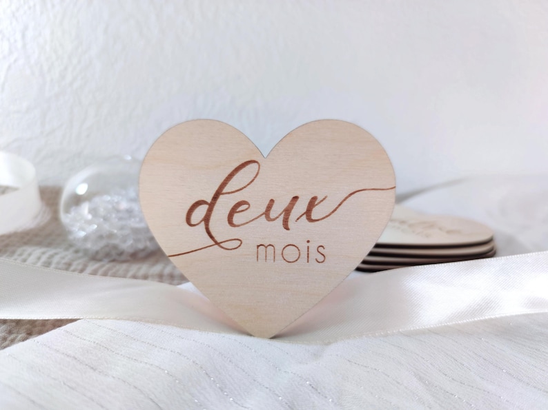 Cartes étapes bébé coeur, cartes étapes bois, première année bébé, bienvenue bébé, cadeau naissance personnalisé, cadeau future maman image 5