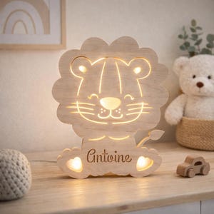 Lámpara de noche de madera personalizada con forma de león – Iluminación LED para bebés – Decoración de dormitorio estilo safari
