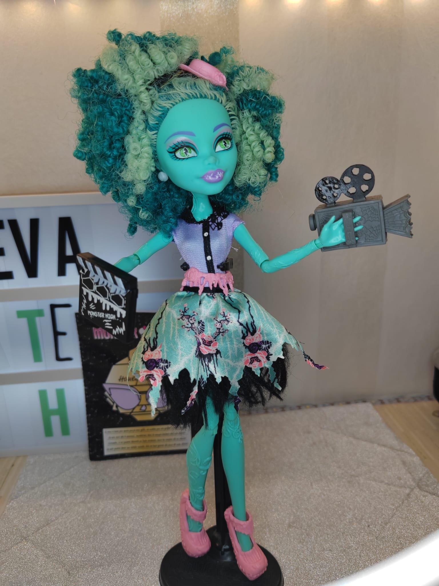 Monster High Doll HONEY SWAMP Frights, Camera, Action! Edition
