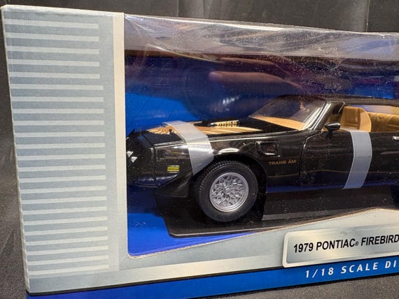 1979 Pontiac Firebird Trans Am Diecast Model Car (1:18 Scale