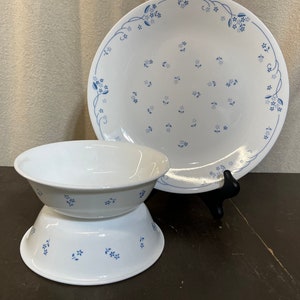 Vintage Corelle Provincial Blue Plates and Bowls | Corelle