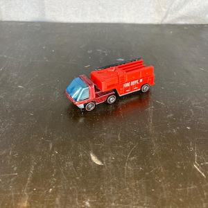 Vintage Hot Wheels Heavyweights | Fire Truck | 1970 Mattel Inc. | Redline | 1:64 Scale