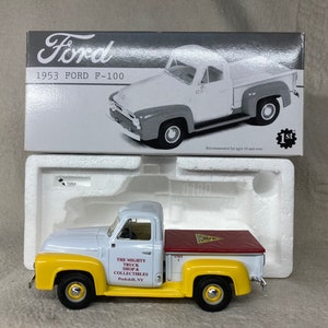 First Gear 1:34 Scale 1953 Ford F-100 Mighty Truck Shop Pick-Up Truck  | Die-cast Model Truck | First Gear #19-2447 | Ford