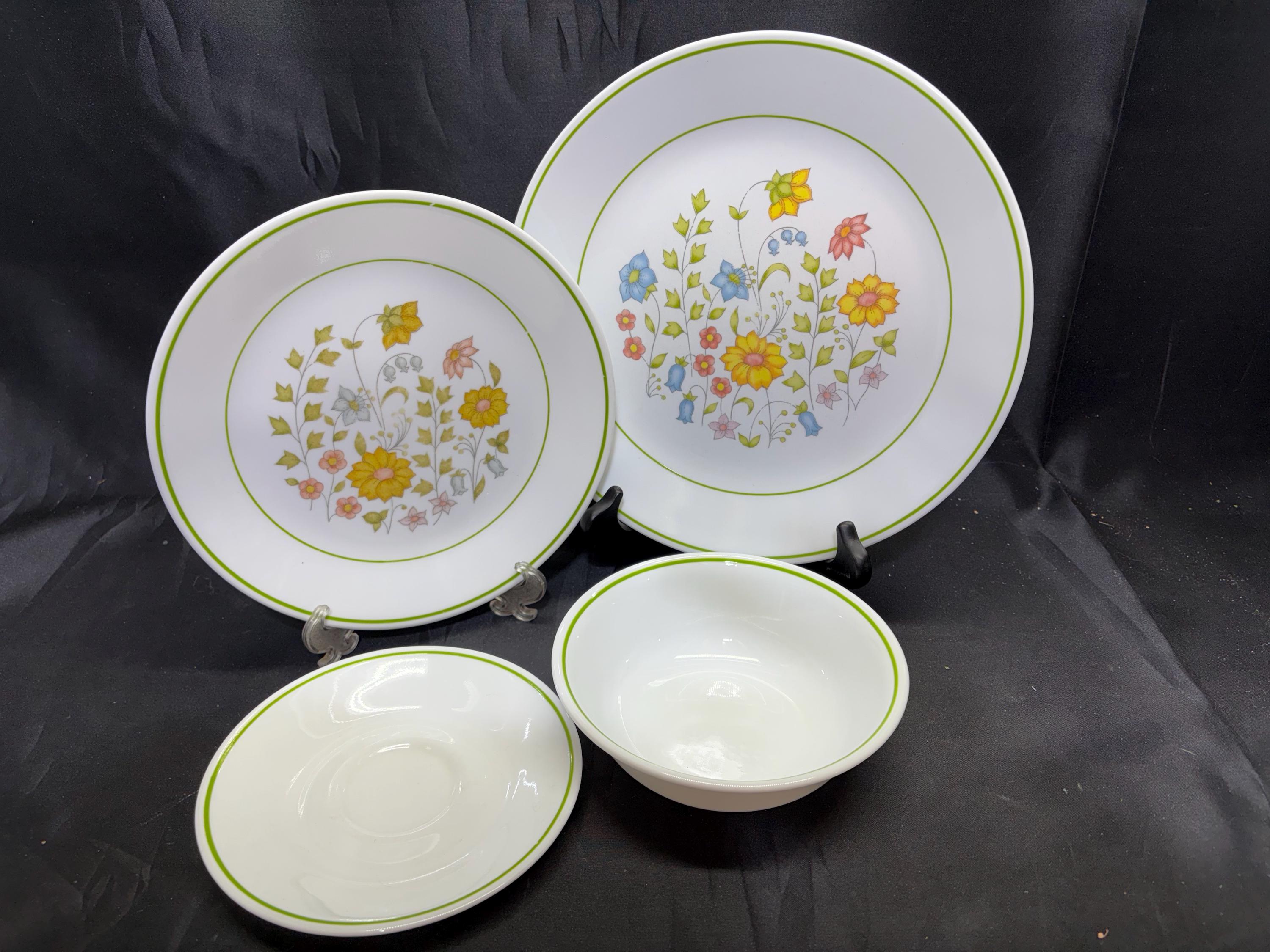 オールドパイレックス　JAJ ディナープレート5枚セット。 Pyrex dinner set - Etsy 日本