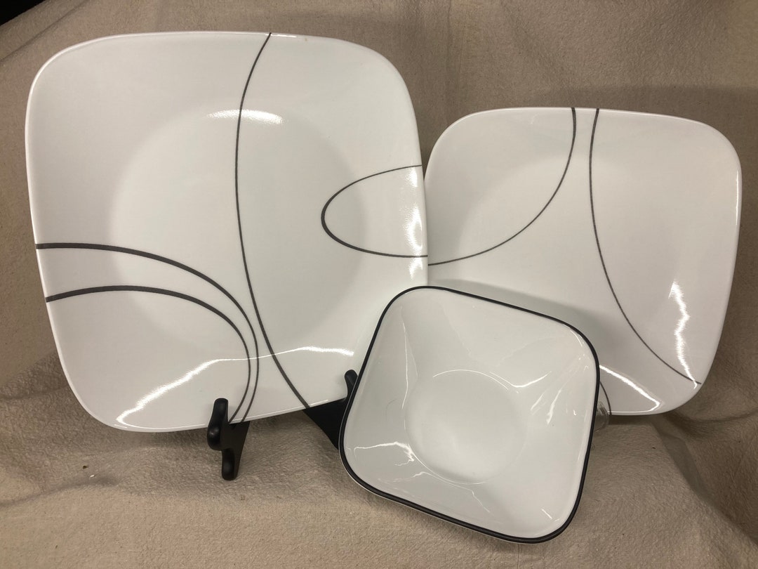 Vintage Corelle Simple Lines Dinnerware Black Trim Dinner Plate Bread