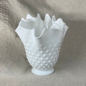 Vintage Fenton Hobnail White Milk Glass Handkerchief Vase, 1970s