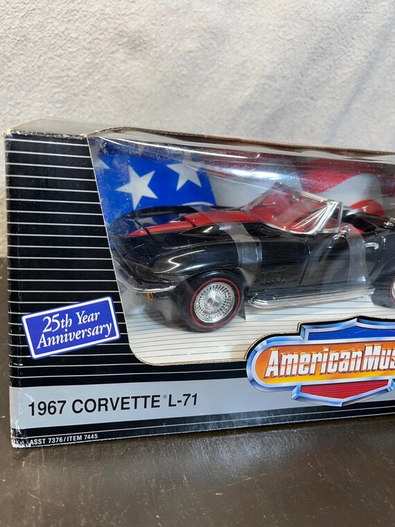 Ertl 1:18 Scale 1967 Chevrolet Corvette L-71 | 25th