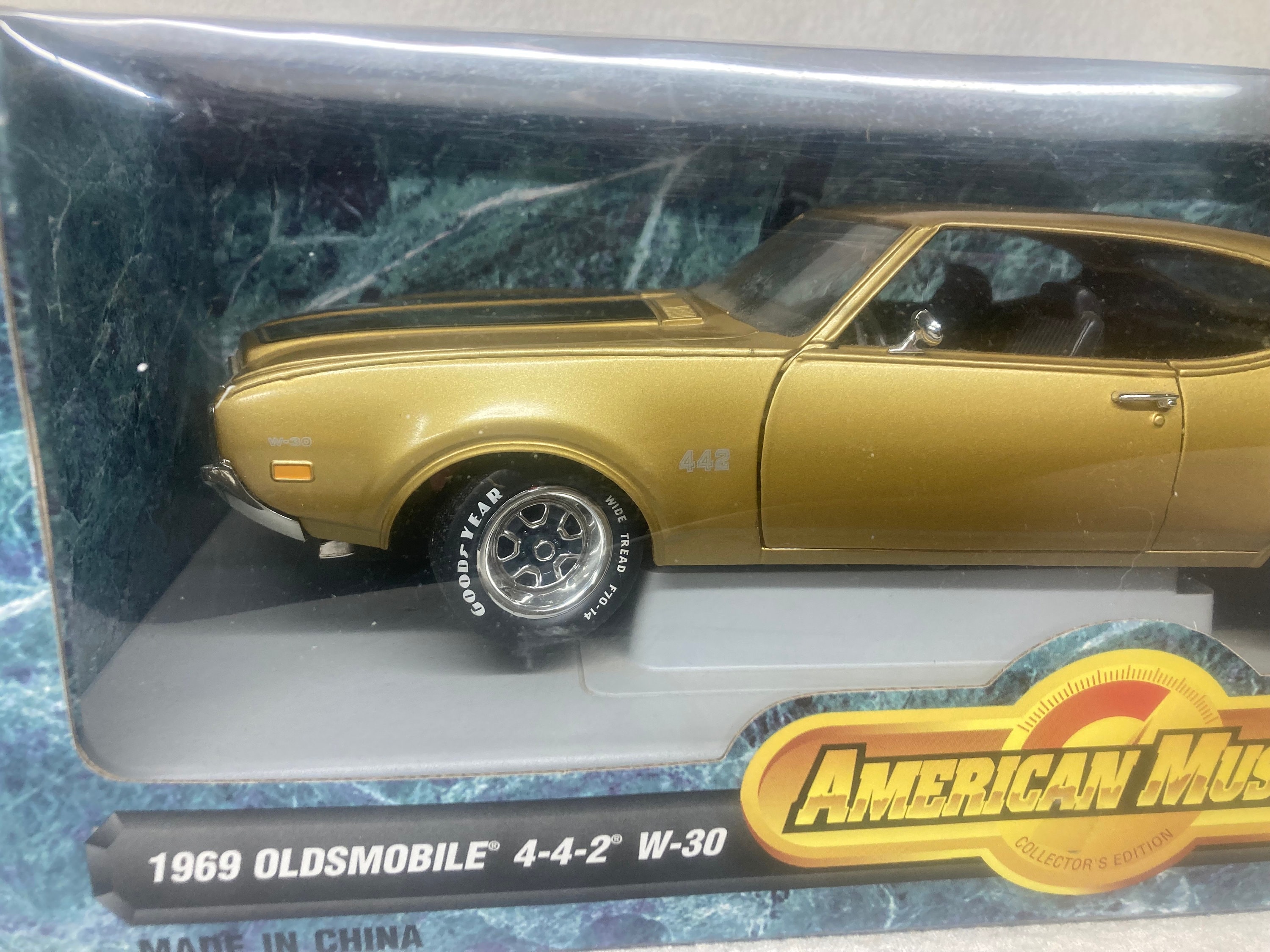 Ertl 1:18 Scale 1969 Oldsmobile 442 W30 American Muscle - Etsy