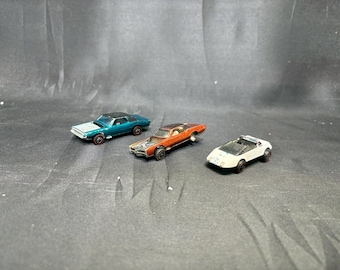 Hot Wheels Redline Torero Magenta 1968 USA Base Opening Rear