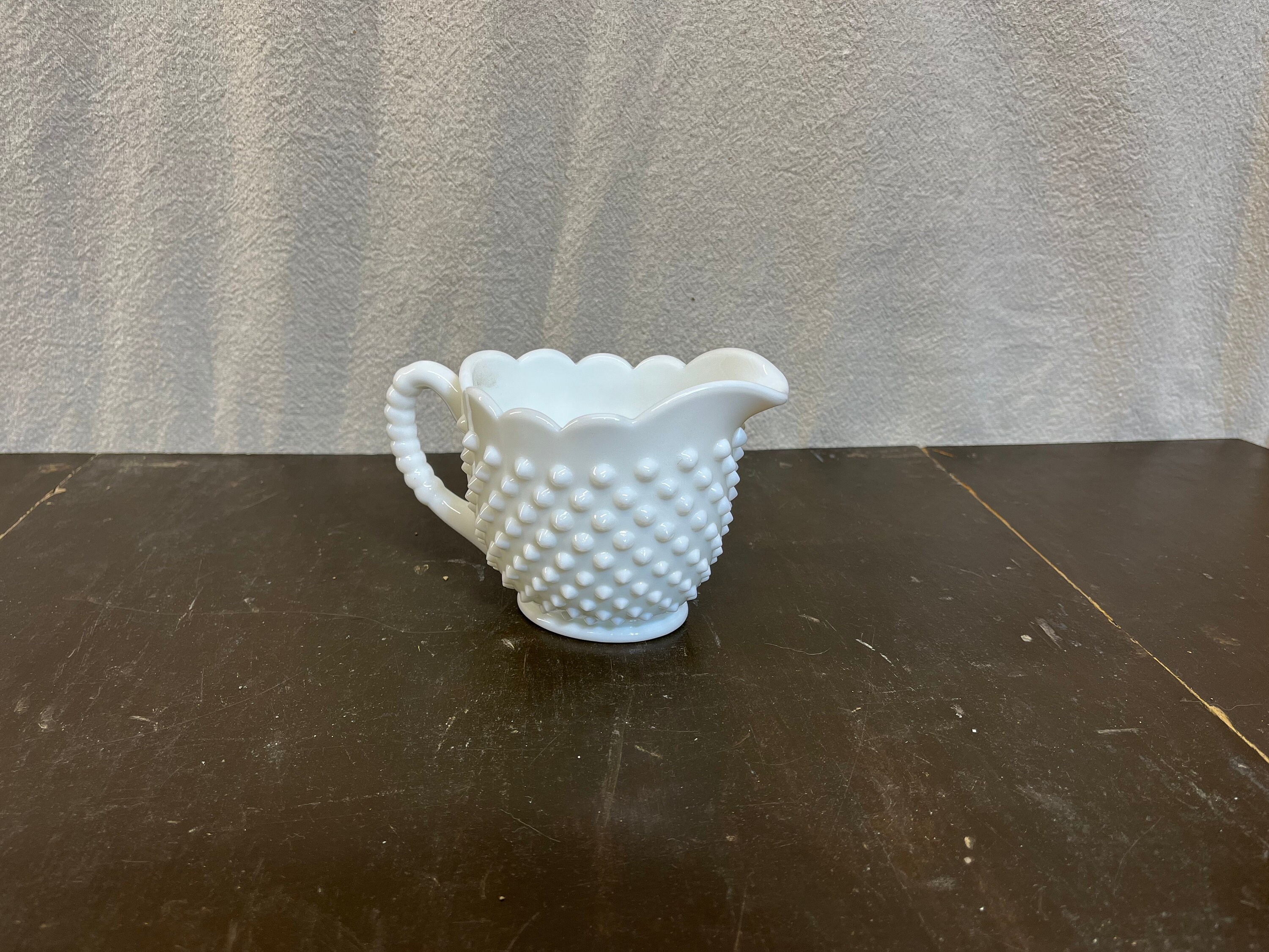 フェントン ミルクガラス ボブネイル ピーチブロウ 13×14cm 極美品 ヴィンテージ フェントン ホブネイル ミルクガラス クリーマー：フリル