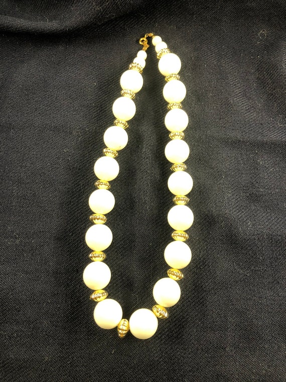 Vintage White Lucite 19" Necklace | Lucite | Neck… - image 2