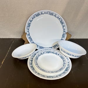 Vintage Corelle Old Town Blue Onion Dinnerware: Plates and Bowls | Sold Separately