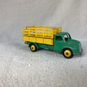 Vintage Dinky Toys Dodge Farm Produce Wagon | Dinky #343 | 1:43 Scale