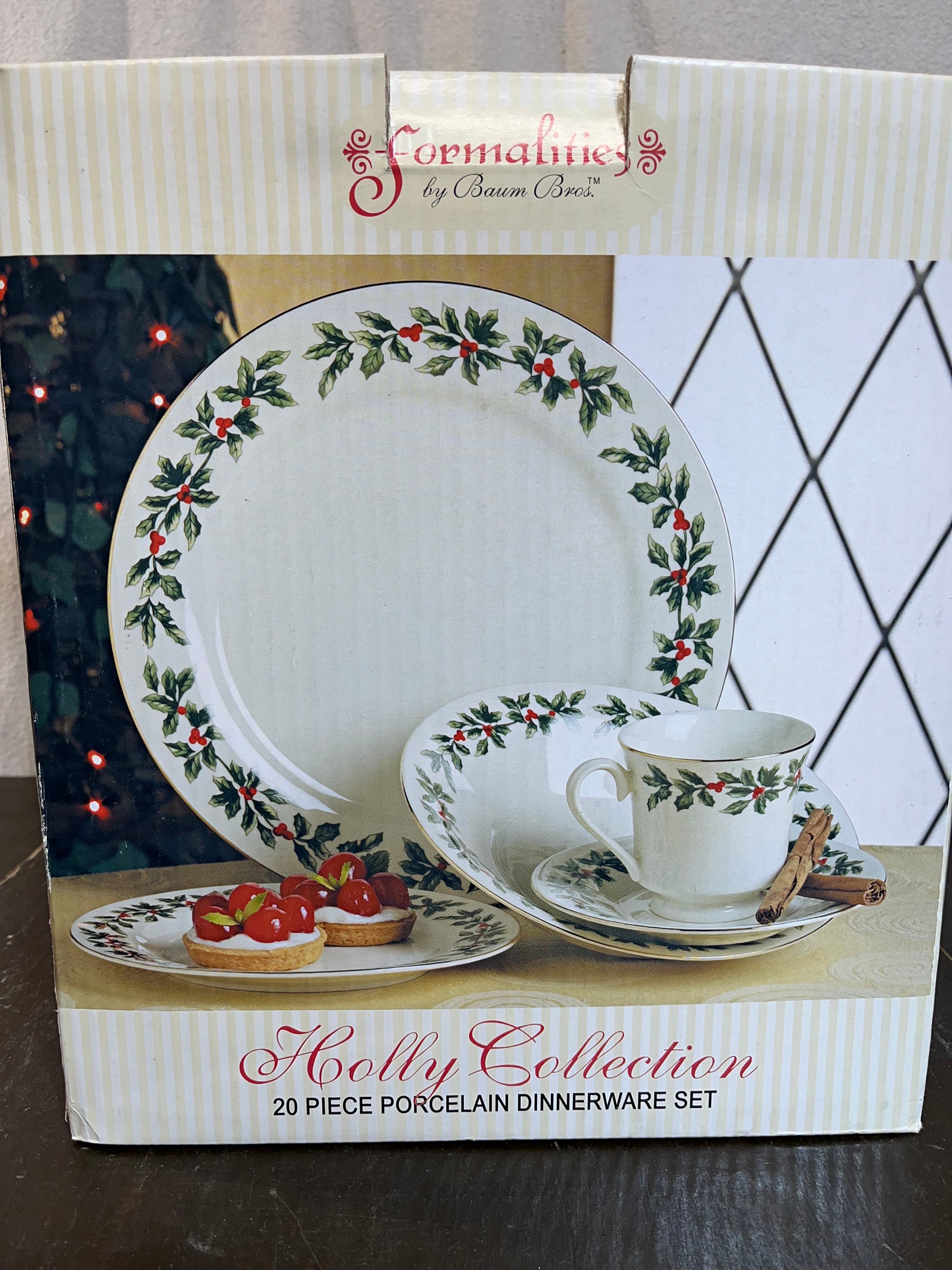 Formalities by Baum Bros Holly Collection 20 Piece Porcelain 