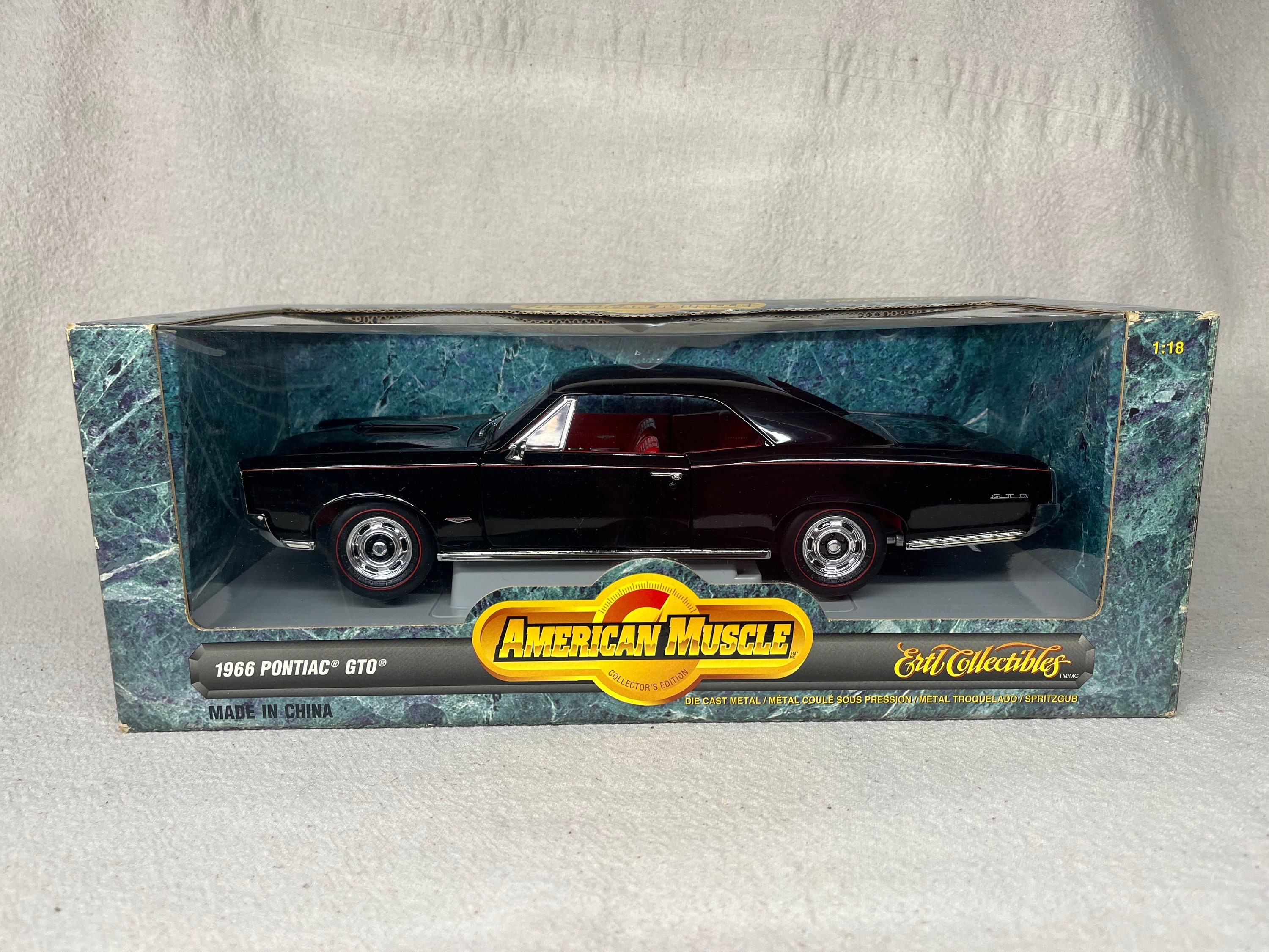 American Muscle GTO 黒 1/18スケール Ertl American Muscle 1966 Pontiac GTO 1:18 Scale Diecast