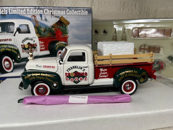 Franklin Mint 1/24 クリスマストラック 2004限定モデル Amazon.co.jp: Franklin Mint Ford Christmas Truck 1/24 2004