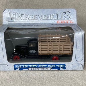 Modèle Réduit ERTL 1/43 - Chevrolet Truck 1930 Vintage - Dans Sa Boîte (occasion)