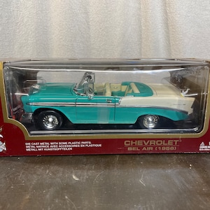 Chevrolet Bel Air 1956 Cabriolet – Miniature Yat Ming 1/18 – Road Legends 92128