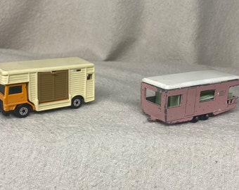 マッチボックス　レズニー　No.23 キャラバン（キャンピングトレーラー） Vintage Matchbox Series Car No. 23 Trailer Caravan Yellow W