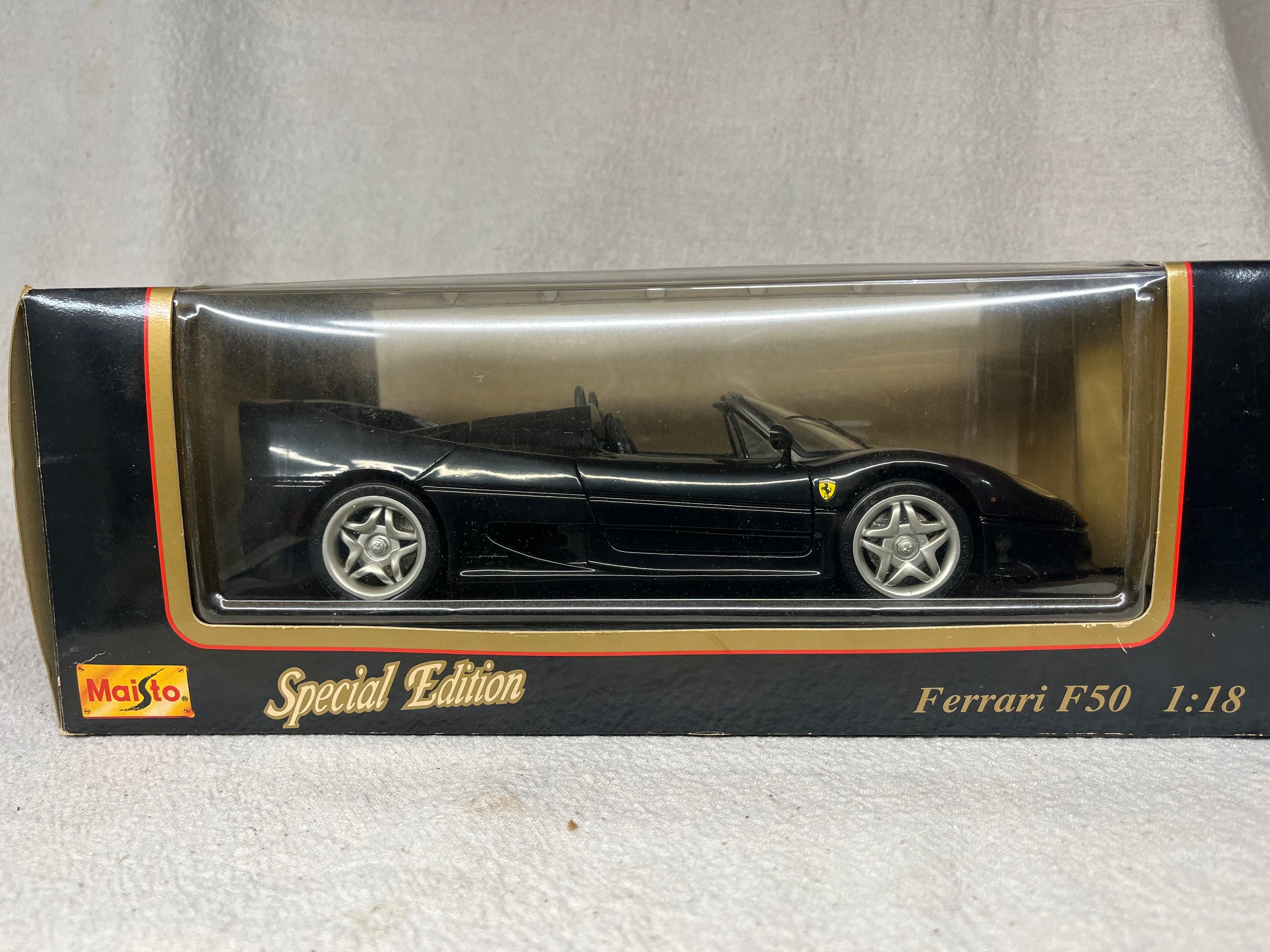 Runner 1:18 Ferrari F50! •