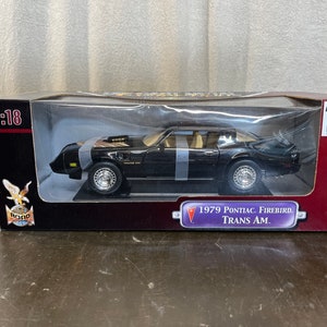 1979 Pontiac Firebird Trans Am Diecast Model Car (1:18 Scale)