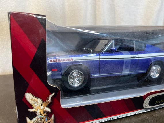 Road Legends 1:18 Scale 1969 Plymouth Barracuda | Road