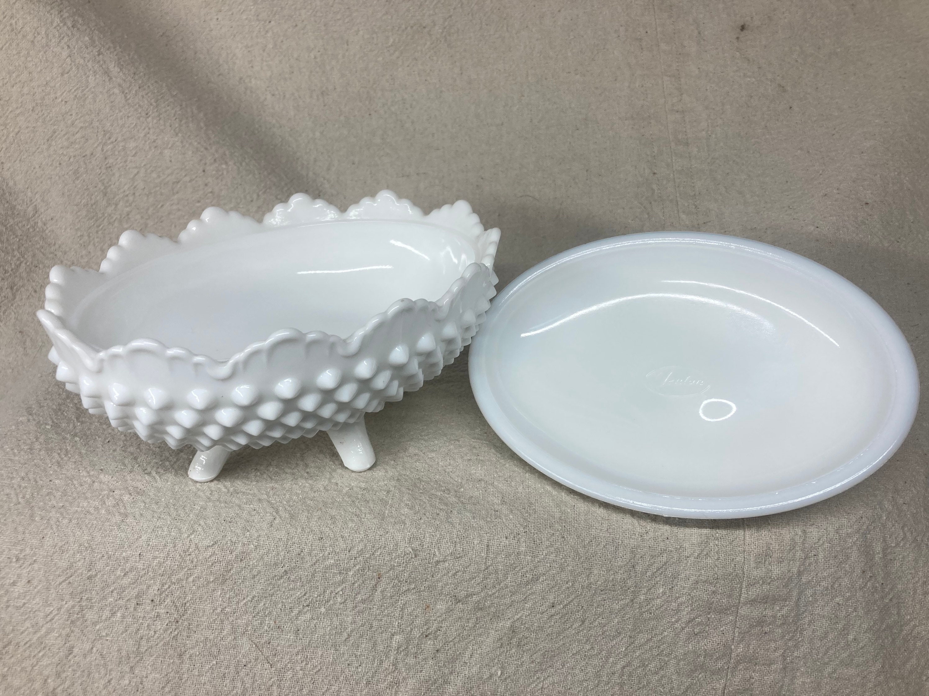 ヴィンテージ フェントン ホワイト ホブネイル ミルクガラス