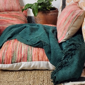 Emerald green throw blanket Handloom cotton blanket sofa throw Green blanket for bed decor Boho jeté de lits coton tissé throw with tassels