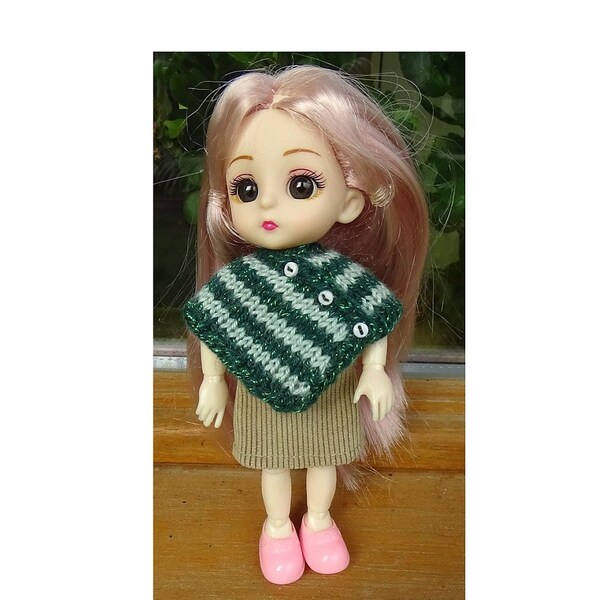 Poncho vert à rayures, pull à manches courtes et jupe en velours beige pour poupée de 16 cm (6,3 ») (vêtements faits main)