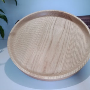 Large detailed Ash wood serving fruit salad platter plate with some gorgeous figure and colour