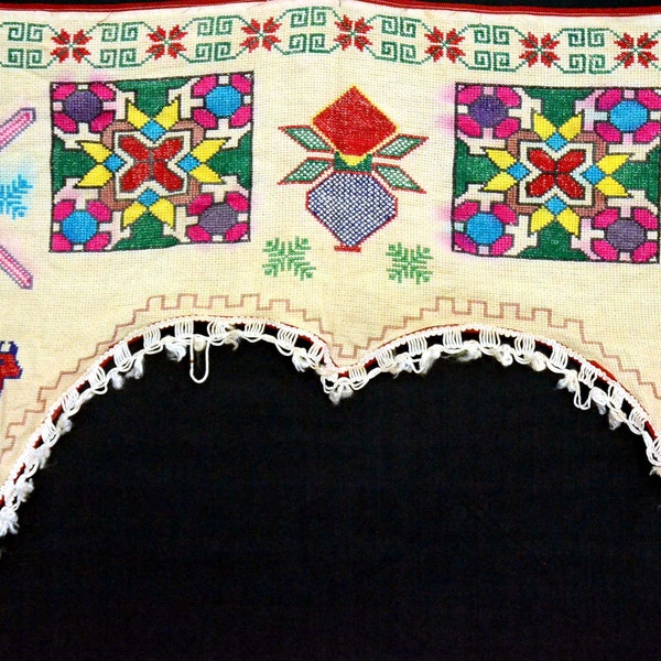 Antique Bandanwal,Toran,Door Hanging, Antique Hand Embroidered Toran, Wall hanging, colorful, Indian Door Toran, Vintage Textile