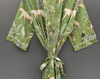 Details about Leopard Grain Bathrobe for Men Soft Kimono Robe Sleepwear with Pockets Bath Gown Details about Leopard Grain Bathrobe for Men Soft Kimono Robe Sleepwear with Pockets Bath Gown
