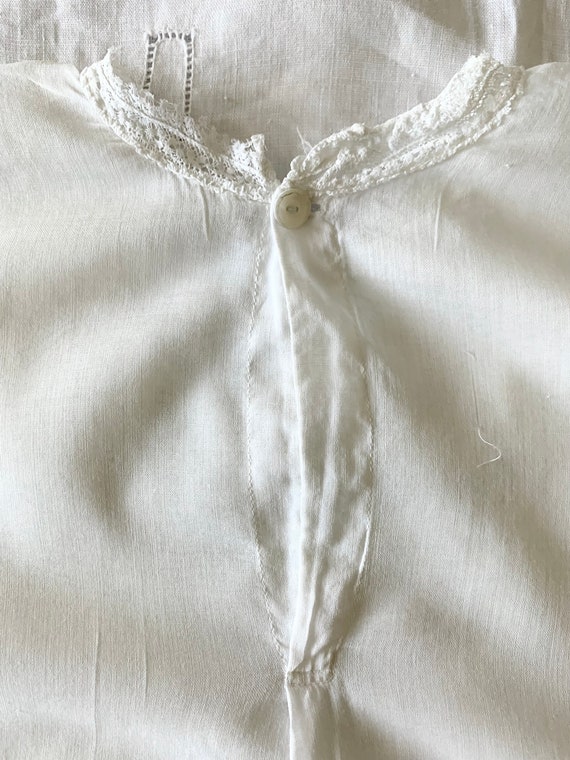 Antique Long White Chicken Embroidered Short Slee… - image 9