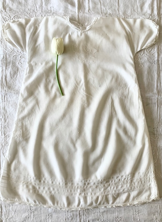 Antique Long White Chicken Embroidered Short Slee… - image 3