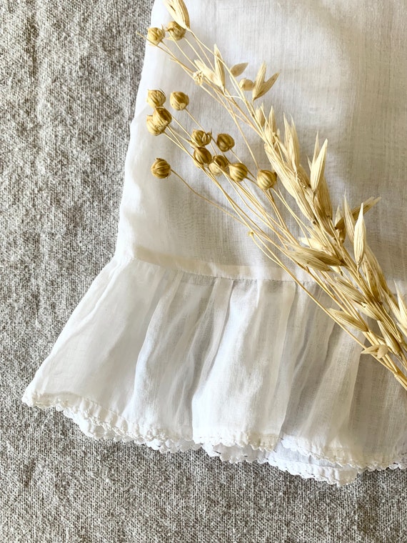 Antique White Cotton Long Sleeve Lace Ruffled Ple… - image 5