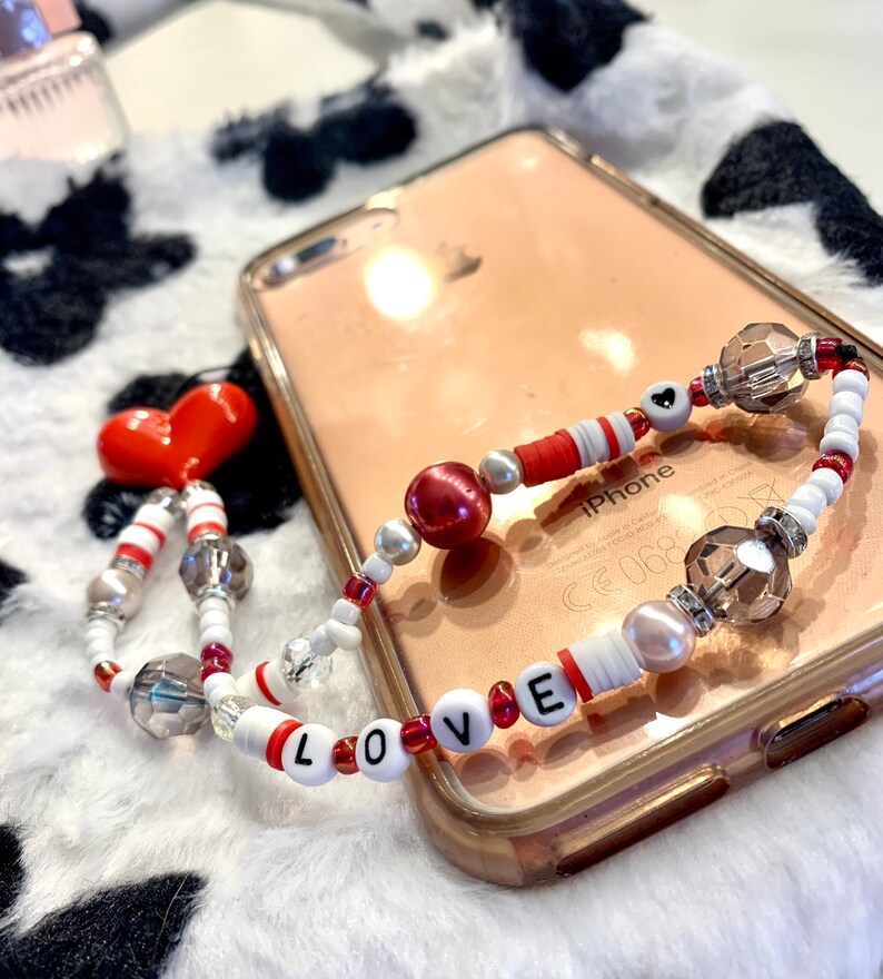 Beaded \u201cheart throb\u201d love heart red beaded phone strap bead phone charm cute love heart phone charm strap
