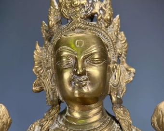 A China Carved and Collected: Ningbo Whitewood Figurines in