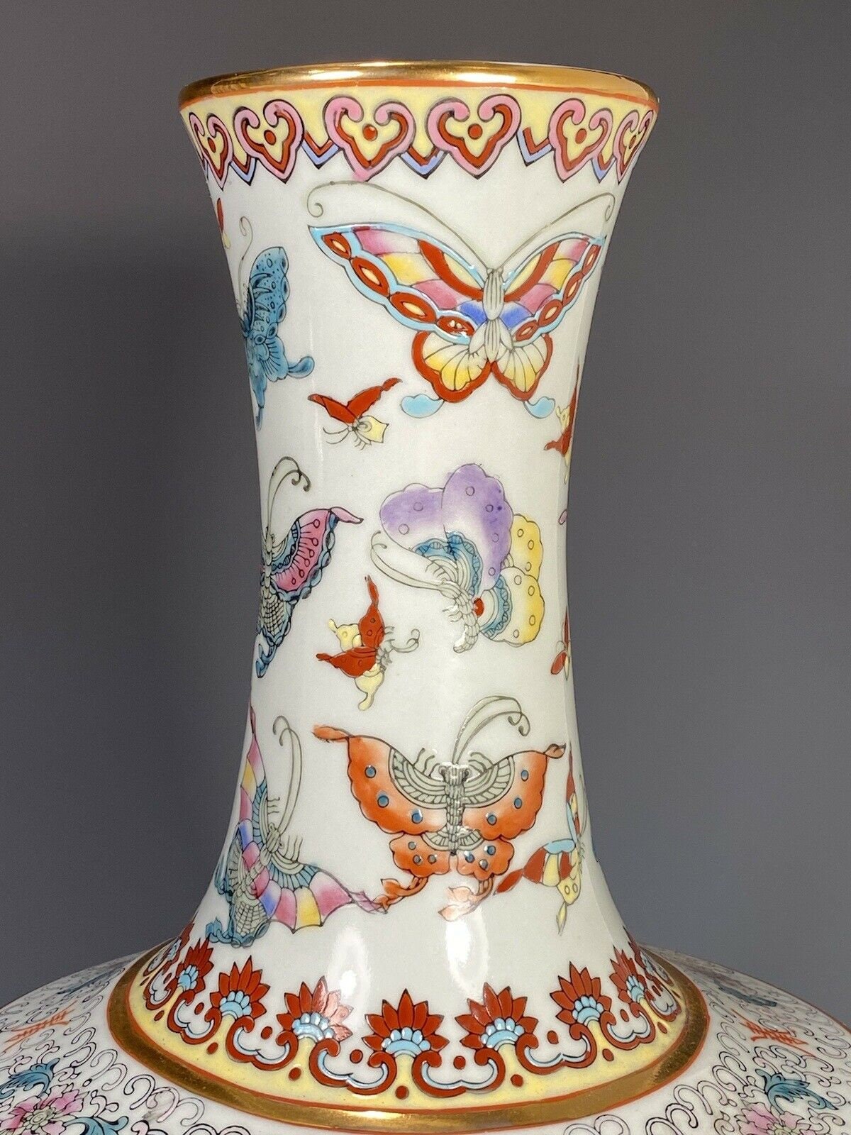 China Chinese Qi Ling Porcelain Polychrome Enamel 100 Butterfly