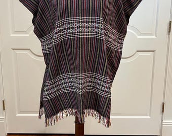 Blusa tejida en telar de pedal. Hecha en Oaxaca, México. blusa desilada