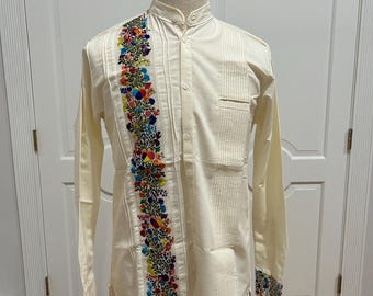 Small Hand Made Long Sleeve San Antonino embroidery Mexican guayabera Shirt.