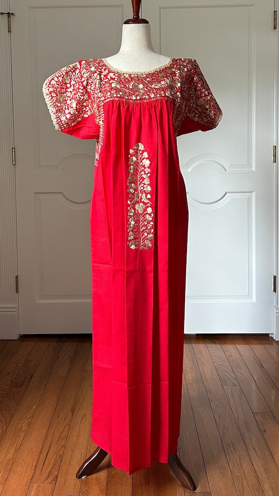 San Antonino Maxi Dress, Oaxaca Mexican Dress. Hand Embroidered. Silk Threads, - Etsy San Antonino Maxi Dress, Oaxaca Mexican Dress. Hand Embroidered. Silk Threads, - Etsy