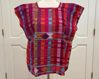 Handgeweven chiapas huipil-blouse. 100% handgemaakt op een weefgetouw.