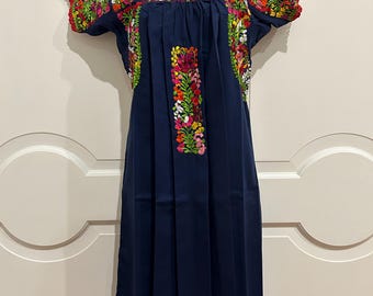 San Antonino Girl Dress, Oaxaca Mexican dress. Hand Embroidered with Silk Thread