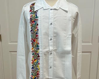 XL Hand Made Long Sleeve San Antonino embroidery Mexican guayabera Shirt.