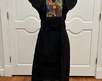 One of the kind Mexican embroidered dress, hand Embroidered with silk threads.